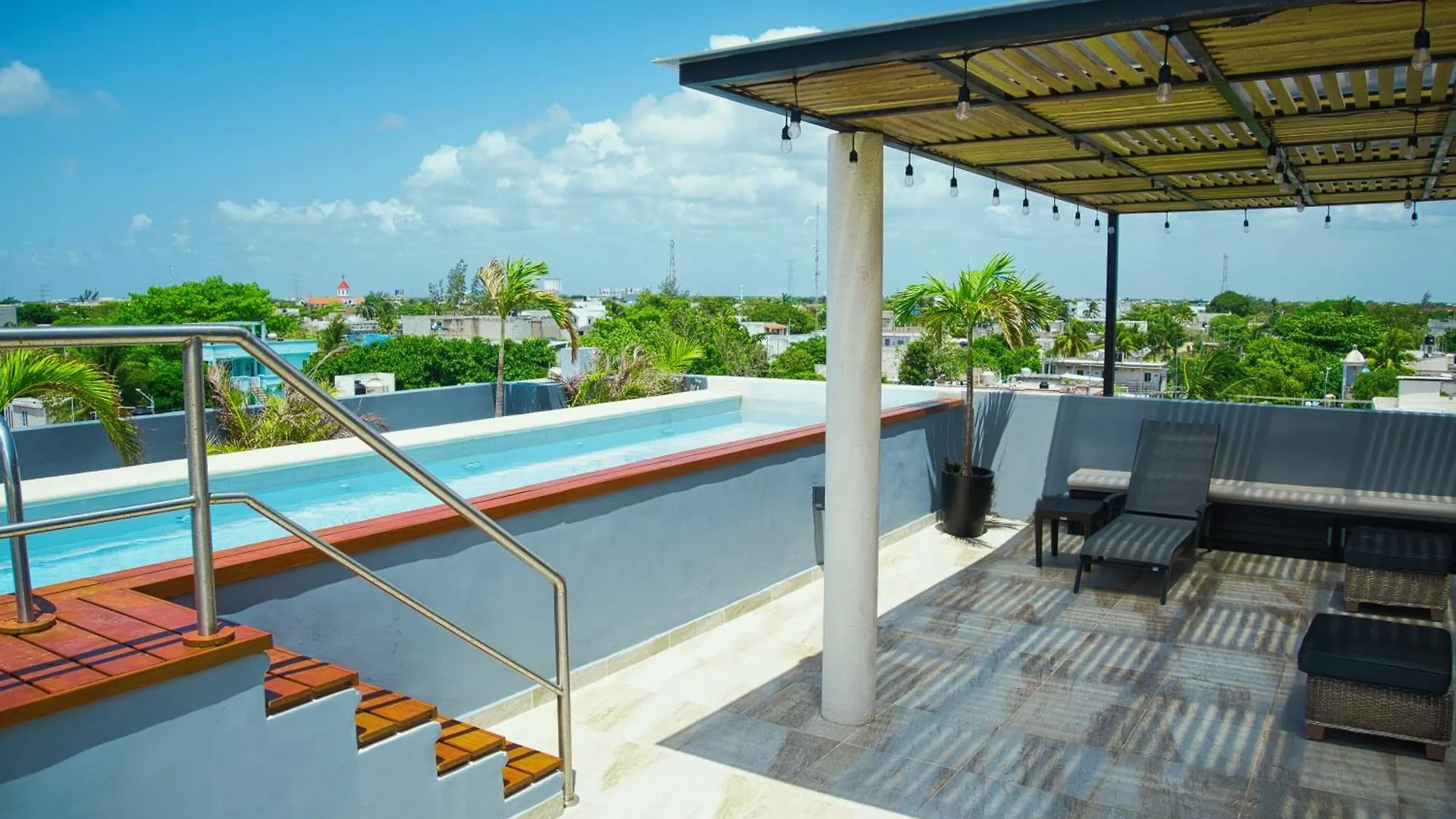 Sunset Kin Beach Apartments Playa del Carmen México