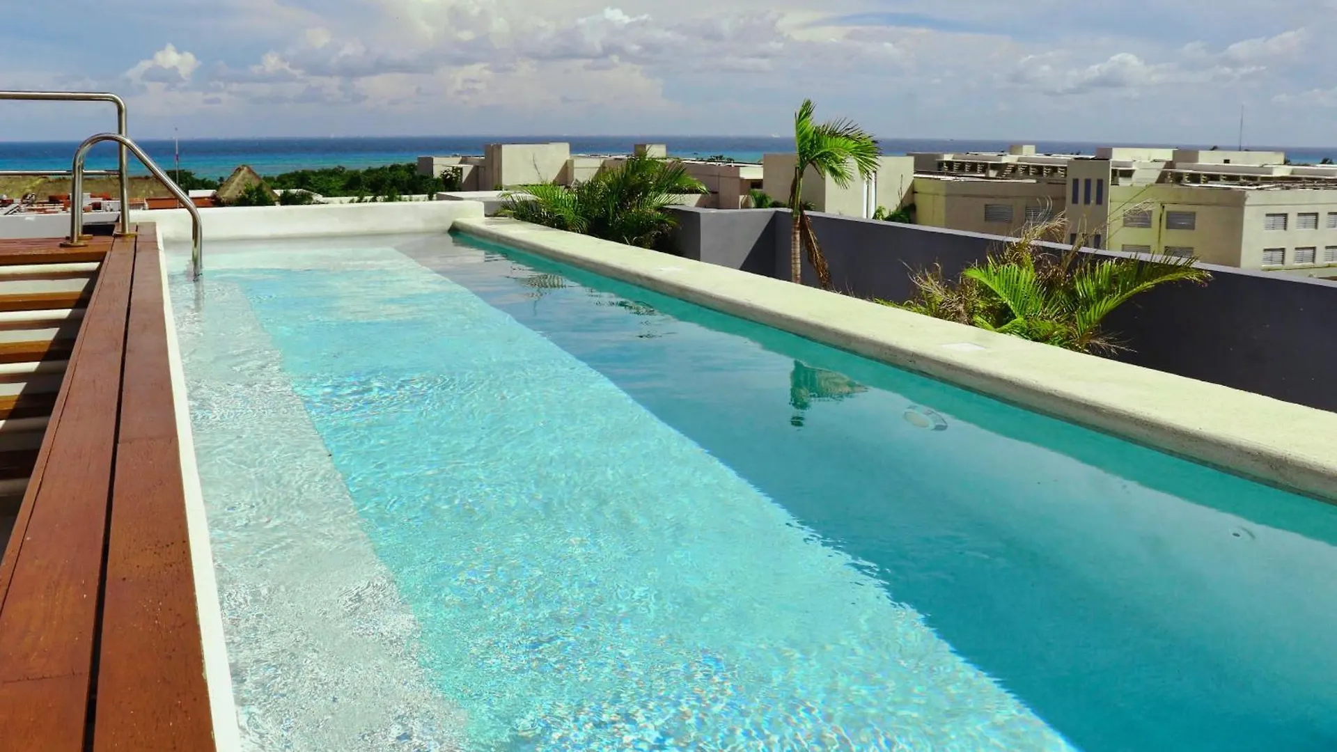 Sunset Kin Beach Apartments Playa del Carmen