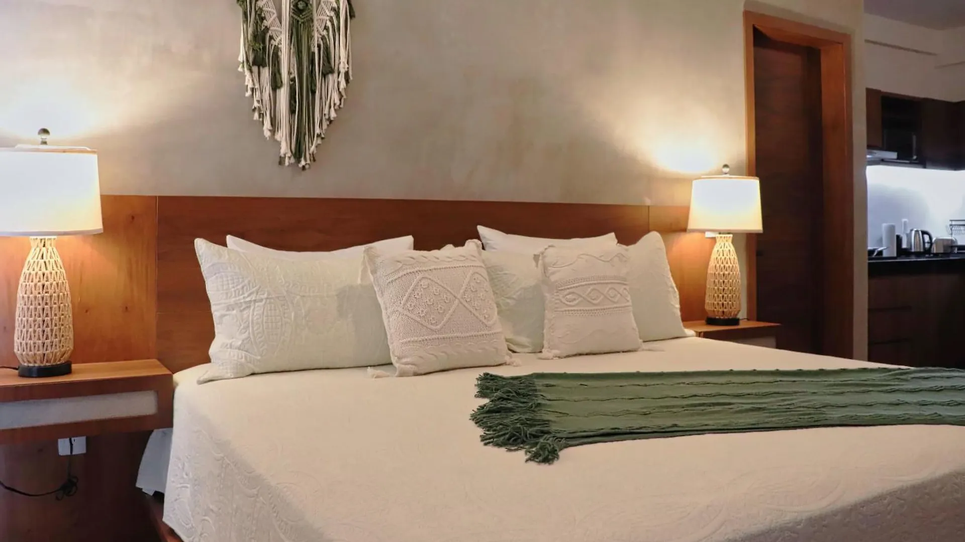 Sunset Kin Beach Apartments Playa del Carmen